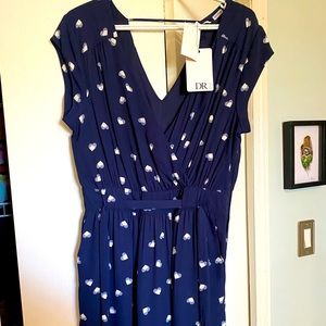 DR2 size medium navy dress with hearts